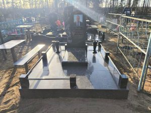 Сколько стоит гранитный памятник