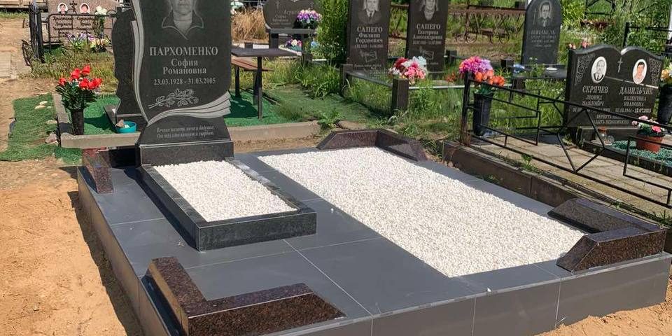 Гранитные памятники в Беларуси